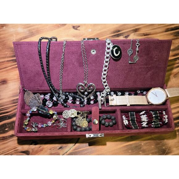 Jewelry Box Lot Of 35 Vintage to Modern Costume Jewelry Wearable & Craft Repair - Picture 11 of 16